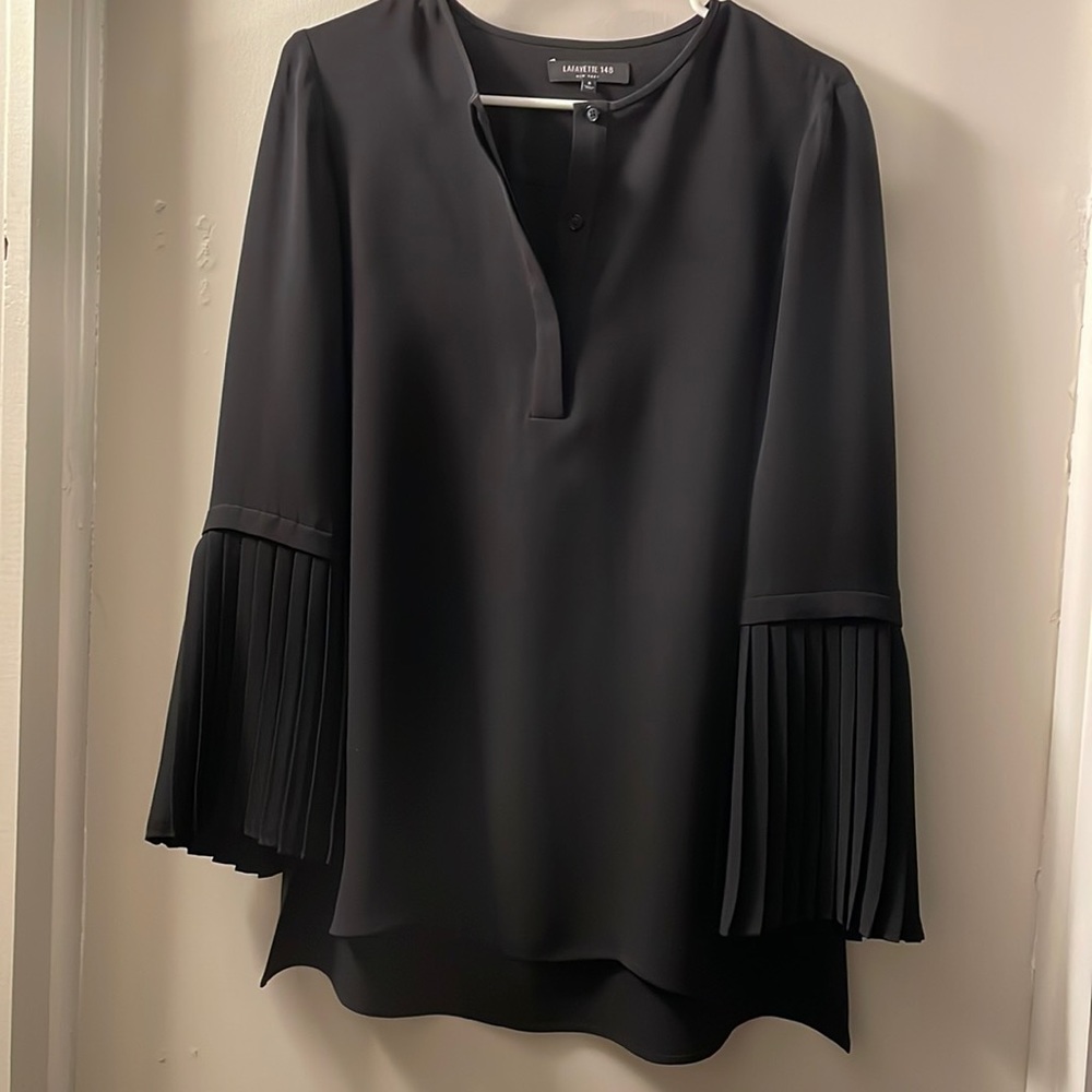 Lafayette 148 New York 100% Silk Blouse